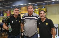 Foto de la galería: Presentación oficial de la Súper Liga del fútbol posadeño con los 12 equipos que ya palpitan el inicio 