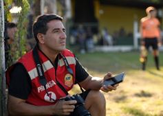 Foto de la galería: En el inicio de la Super Liga Huracán comenzó con el pie derecho y se impuso 1-0 ante Crucero