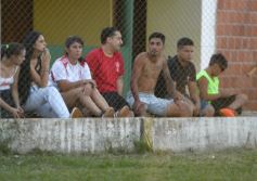 Foto de la galería: En el inicio de la Super Liga Huracán comenzó con el pie derecho y se impuso 1-0 ante Crucero