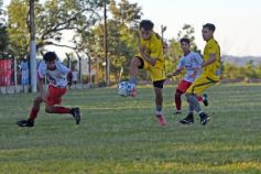 Foto de la galería: En el inicio de la Super Liga Huracán comenzó con el pie derecho y se impuso 1-0 ante Crucero