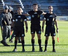 Foto de la galería: Mitre se quedó con el triunfo ante Candelaria en la primera fecha de la Super Liga 