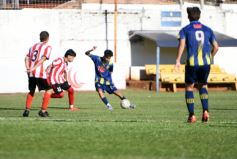Foto de la galería: Mitre se quedó con el triunfo ante Candelaria en la primera fecha de la Super Liga 
