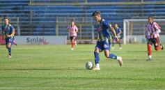 Foto de la galería: Mitre se quedó con el triunfo ante Candelaria en la primera fecha de la Super Liga 