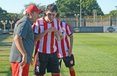 Foto de la galería: Mitre se quedó con el triunfo ante Candelaria en la primera fecha de la Super Liga 