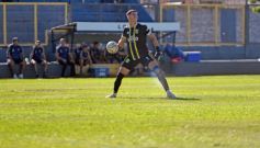 Foto de la galería: Mitre se quedó con el triunfo ante Candelaria en la primera fecha de la Super Liga 