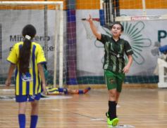 Foto de la galería: El Torneo Apertura 2026 de Futsal Femenino de la Liga Posadeña comenzó con gran entusiasmo en el “Finito” 