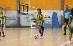 Foto de la galería: El Torneo Apertura 2026 de Futsal Femenino de la Liga Posadeña comenzó con gran entusiasmo en el “Finito” 