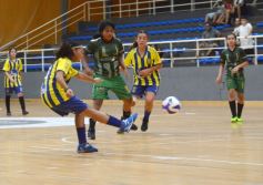 Foto de la galería: El Torneo Apertura 2026 de Futsal Femenino de la Liga Posadeña comenzó con gran entusiasmo en el “Finito” 