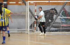 Foto de la galería: El Torneo Apertura 2026 de Futsal Femenino de la Liga Posadeña comenzó con gran entusiasmo en el “Finito” 