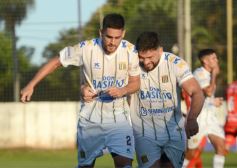 Foto de la galería: Mitre festejó en Rocamora en el partido ante Boca Unidos y el próximo encuentro será en Resistencia