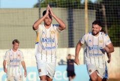 Foto de la galería: Mitre festejó en Rocamora en el partido ante Boca Unidos y el próximo encuentro será en Resistencia