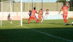 Foto de la galería: Mitre festejó en Rocamora en el partido ante Boca Unidos y el próximo encuentro será en Resistencia