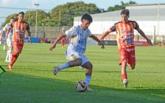 Foto de la galería: Mitre festejó en Rocamora en el partido ante Boca Unidos y el próximo encuentro será en Resistencia