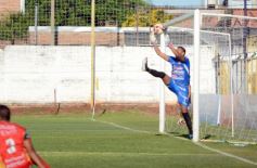 Foto de la galería: Mitre festejó en Rocamora en el partido ante Boca Unidos y el próximo encuentro será en Resistencia