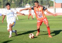 Foto de la galería: Mitre festejó en Rocamora en el partido ante Boca Unidos y el próximo encuentro será en Resistencia