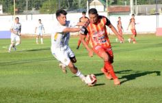 Foto de la galería: Mitre festejó en Rocamora en el partido ante Boca Unidos y el próximo encuentro será en Resistencia