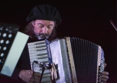 Foto de la galería: Una multitud participó en la emotiva Misa Popular de las Misiones en San Ignacio 