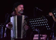 Foto de la galería: Una multitud participó en la emotiva Misa Popular de las Misiones en San Ignacio 