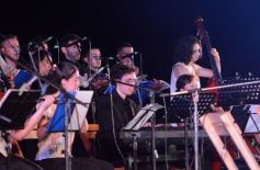 Foto de la galería: Una multitud participó en la emotiva Misa Popular de las Misiones en San Ignacio 