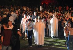 Foto de la galería: Una multitud participó en la emotiva Misa Popular de las Misiones en San Ignacio 