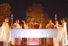 Foto de la galería: Una multitud participó en la emotiva Misa Popular de las Misiones en San Ignacio 