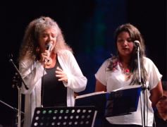 Foto de la galería: Una multitud participó en la emotiva Misa Popular de las Misiones en San Ignacio 