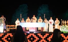 Foto de la galería: Una multitud participó en la emotiva Misa Popular de las Misiones en San Ignacio 