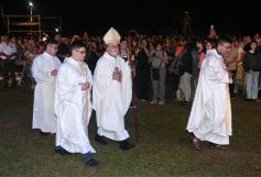 Foto de la galería: Una multitud participó en la emotiva Misa Popular de las Misiones en San Ignacio 