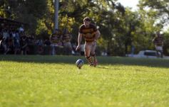 Foto de la galería: Tacurú venció a Carayá y cada partido del Torneo Apertura de la URUMI empieza a marcar el rumbo