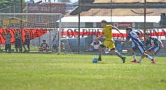 Foto de la galería: Crucero venció a Guaraní en el Clásico jugado en la cancha de Villa Urquiza 