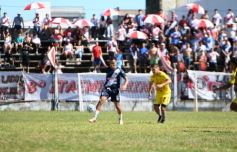 Foto de la galería: Crucero venció a Guaraní en el Clásico jugado en la cancha de Villa Urquiza 