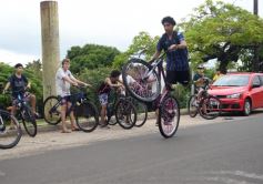 Foto de la galería: Integrantes de "Stunts Posadas" recorren diversos espacios para entrenar 