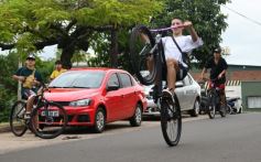 Foto de la galería: Integrantes de "Stunts Posadas" recorren diversos espacios para entrenar 