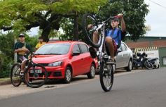 Foto de la galería: Integrantes de "Stunts Posadas" recorren diversos espacios para entrenar 