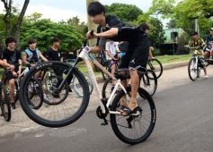 Foto de la galería: Integrantes de "Stunts Posadas" recorren diversos espacios para entrenar 
