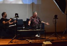 Foto de la galería: Ciclo de Podcast "Eterna Migración" con Ariel Saidel y Kike San Martín