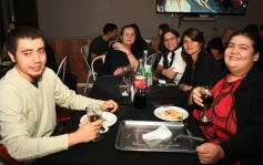 Foto de la galería: Previa del Día del Trabajador en "Pizzar y Probar" y celebración de cumpleaños 