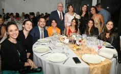 Foto de la galería: Una boda religiosa en la Iglesia Santos Mártires coronó la historia de amor de Luciana y Hugo