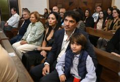 Foto de la galería: Una boda religiosa en la Iglesia Santos Mártires coronó la historia de amor de Luciana y Hugo
