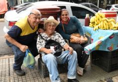 Foto de la galería: Charla, mate y buenas energías en la típica recorrida por la ciudad 