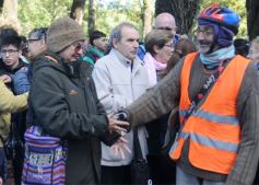 Foto de la galería: Miles de peregrinos llegaron hasta el santuario de Fátima con fe y devoción 
