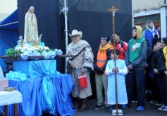 Foto de la galería: Miles de peregrinos llegaron hasta el santuario de Fátima con fe y devoción 
