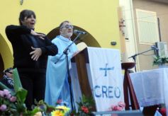 Foto de la galería: Miles de peregrinos llegaron hasta el santuario de Fátima con fe y devoción 