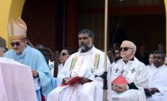 Foto de la galería: Miles de peregrinos llegaron hasta el santuario de Fátima con fe y devoción 