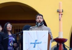 Foto de la galería: Miles de peregrinos llegaron hasta el santuario de Fátima con fe y devoción 