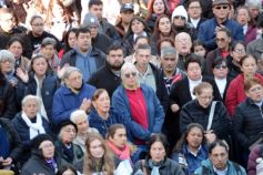 Foto de la galería: Miles de peregrinos llegaron hasta el santuario de Fátima con fe y devoción 