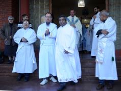 Foto de la galería: Miles de peregrinos llegaron hasta el santuario de Fátima con fe y devoción 