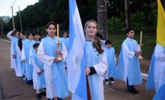 Foto de la galería: Miles de peregrinos llegaron hasta el santuario de Fátima con fe y devoción 