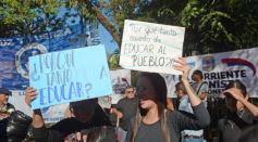 Foto de la galería: En Posadas miles de personas marcharon para exigir la Ley de Financiamiento Universitario