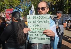 Foto de la galería: En Posadas miles de personas marcharon para exigir la Ley de Financiamiento Universitario